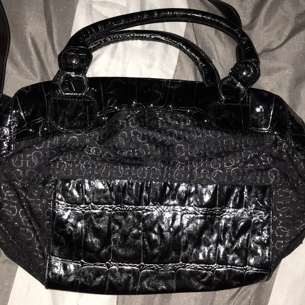 Guess purse - Picture 4 of 5